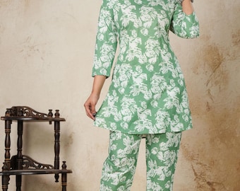 Damen Baumwoll Co-ord Set: Grünes Florales Kurzes Kurti mit Hose, Lounge Outfit, Bequeme Freizeitkleidung,Medium bis 2XL