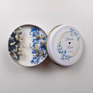 Candela di cera di soia personalizzata • Bomboniera di nozze con fiori secchi • Candela di latta personalizzata • Regalo per baby shower • Candela profumata floreale Boho • Regalo di ringraziamento