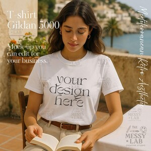 Europeisk sommarretroestetik | Realistisk kvinna-T-shirtmodell | Gildan 5000 | Digital nedladdning | Reader Girl | Canva-klar