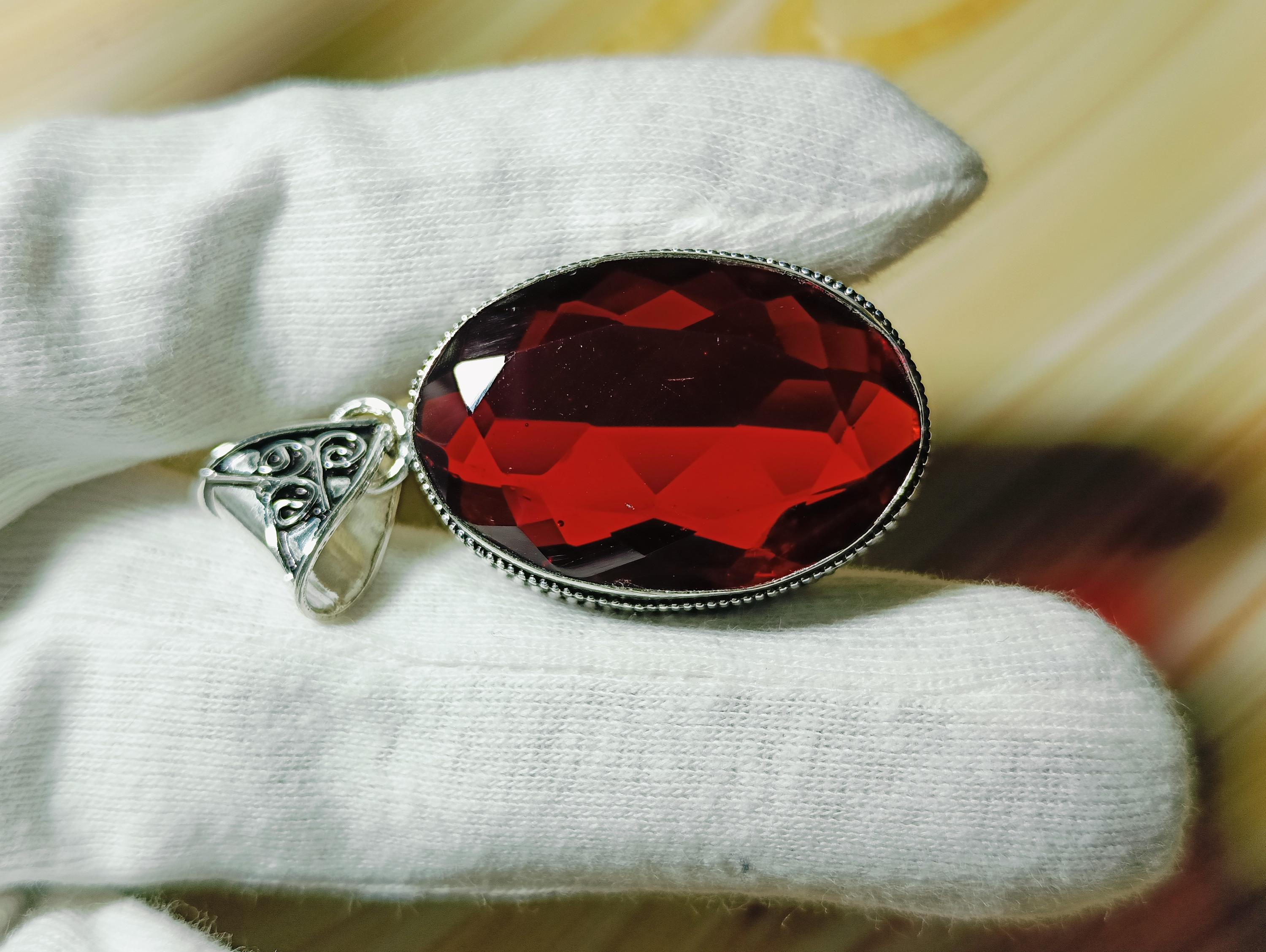Roter Granat Edelstein Anhänger 925 Sterling Silber Überzogene Handgemachte Anhänger Heilstein Schmuck Facettiert glücklich Schmuck US Design Weihnachtsgeschenk