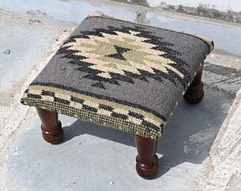 Puf Kilim, otomana, taburete de lana hecho a mano, reposapiés bohemio, decoración vintage turca