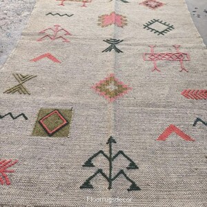 Vintage Geometric Kilim Rug, Handwoven Wool Jute Area Rug, Multicolor Indian Flatweave Dhurrie Wall Home Decor 3x5 Ft Rug, Hallway Boho Rug image 6