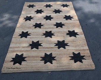 Alfombra de yute de cáñamo natural hecha a mano. Diseño geométrico ecológico, decoración bohemia de estilo rústico. Disponible en tamaños personalizados. Alfombra tejida con textura.