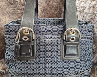 Bolso tote Coach Y2K Denim Blue Soho SigC Jacquard con ribete de cuero – Estilo F13742