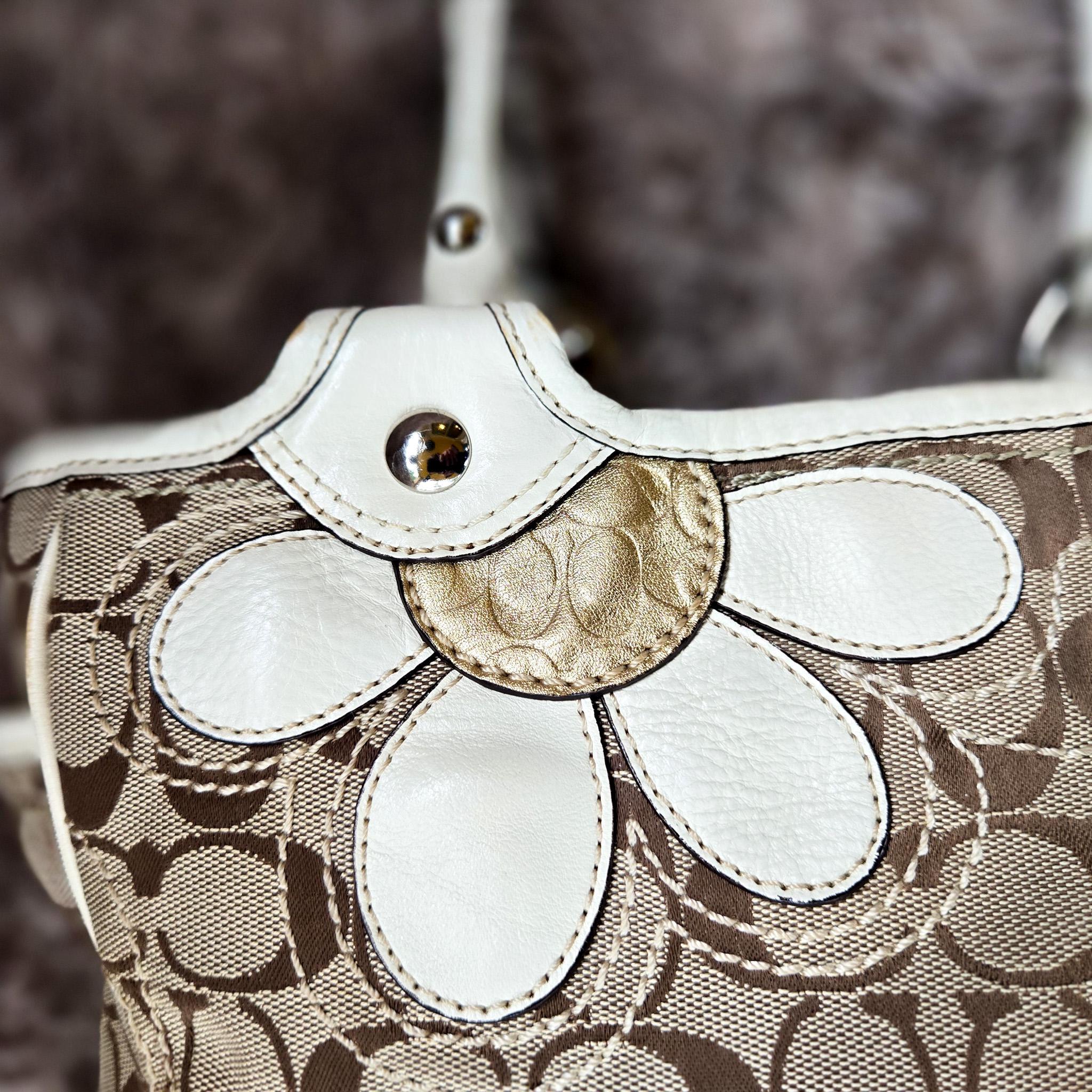 RARE!! Y2K COACH Signature Bleecker Daisy Tote | Jacquard Canvas