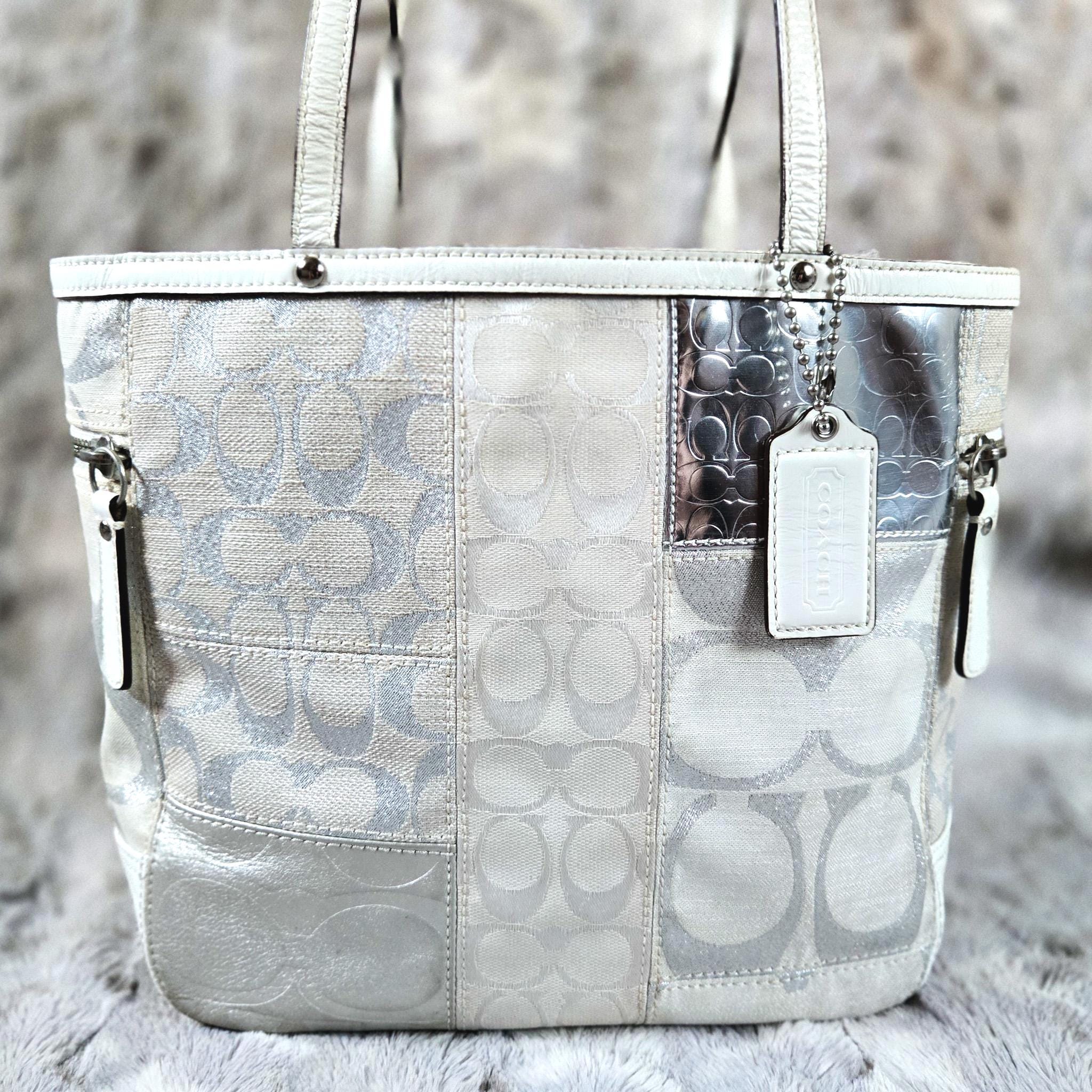 バッグ COACH POPPY Heart Patchwork Tote Bag Y2K Vintage Y2K COACH Poppy Signature Patchwork Tote Bag 13498 | White