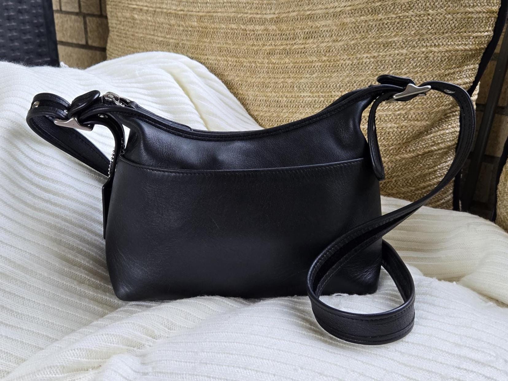 小物 Vintage Coach Legacy Leather Frnch Purse 小物 Vintage Coach Legacy Leather Frnch Purse $_12.JPG