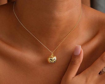 14K Gold Plated 3D Pumpkin Necklace: Spooky Halloween Jewelry