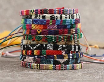 Set de pulseras Boho Beach (12 piezas) - Joyería veraniega trenzada hecha a mano