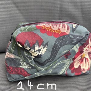 Cosmetic bag the big