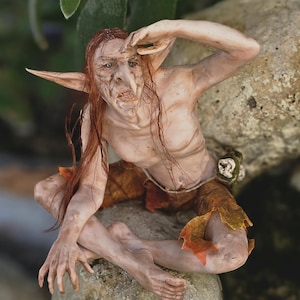 MidDreamers Ooak grote mannelijke goblin sculptuur Dorrik