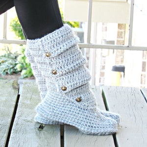 Crochet Slipper Patter, Crochet Boots Pattern. Crochet Woman's Boots Pattern, Crochet Woman's Slipper Pattern, Crochet Slouch Boots Pattern