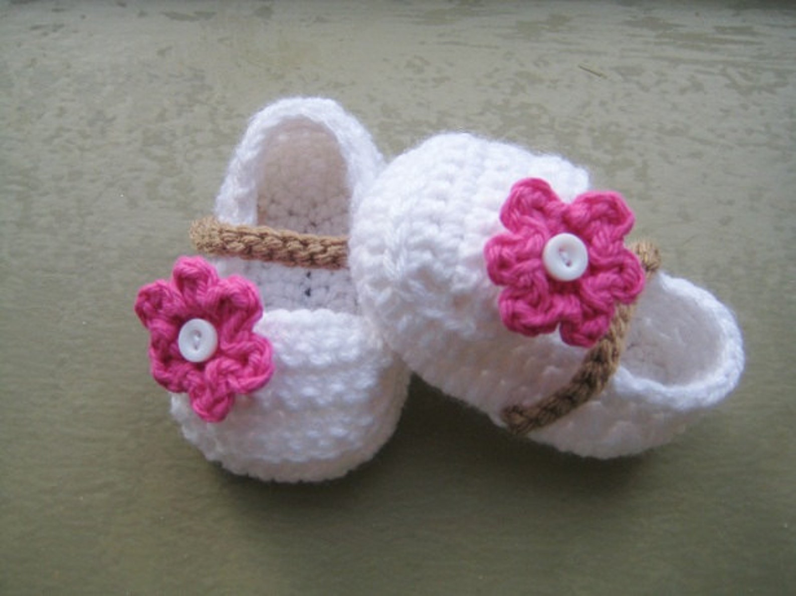 crochet pattern booties for girls (pdf pattern)- 4 sizes, ballet flats