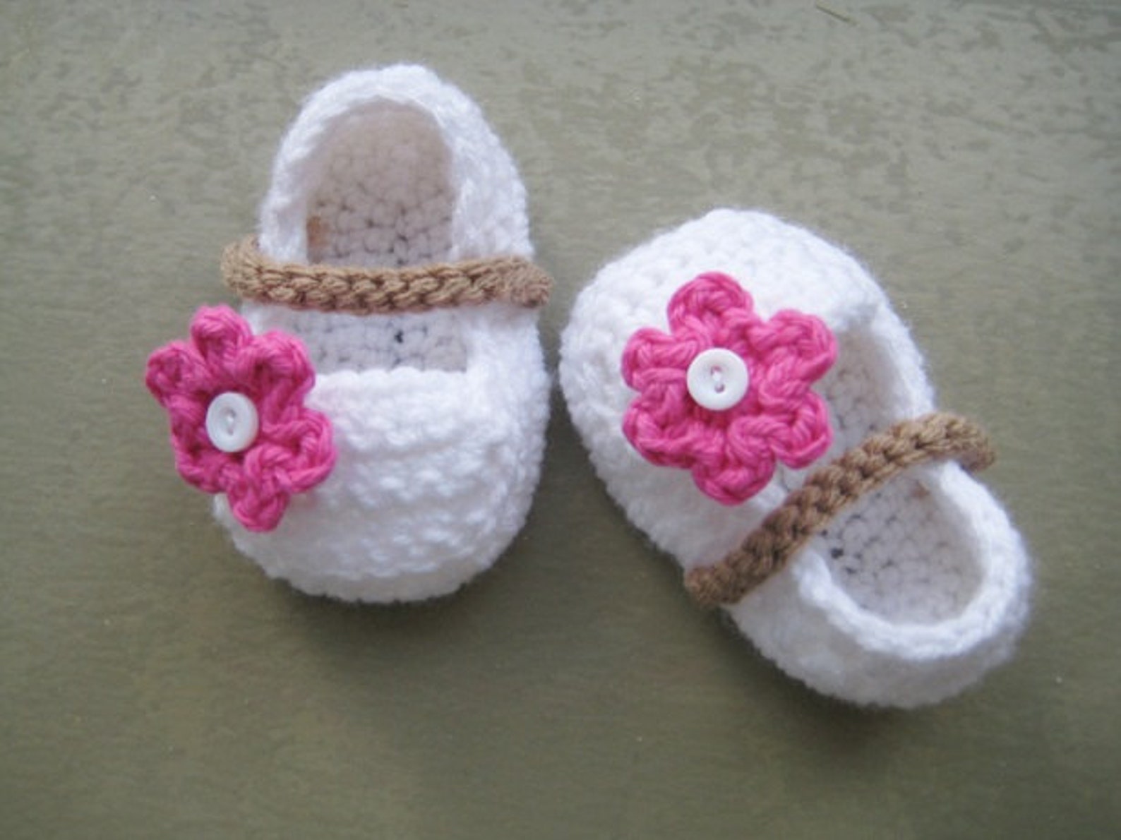 crochet pattern booties for girls (pdf pattern)- 4 sizes, ballet flats