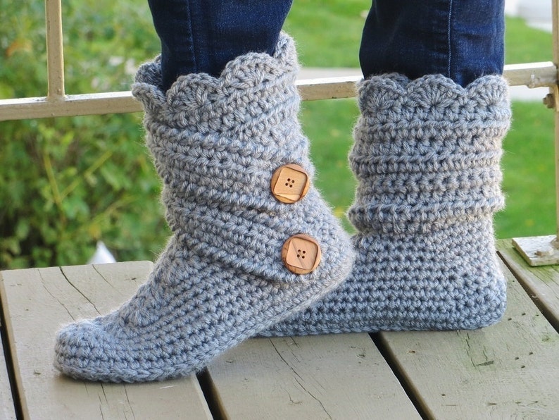 Crochet Slipper Pattern, Boots Crochet Pattern, Crochet house slipper Pattern, Crochet Boot Pattern, Fits US sizes 5-12, Classic Snow Boots image 1