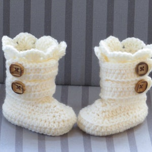Crochet Baby Pattern, Crochet Baby Boots Pattern, Classic Snow Boots , 4 Sizes pdf pattern image 2