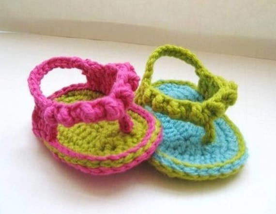 Crochet Sandals Pattern for Baby ,  Baby Flip Flops or Thongs for Girls, Crochet Pattern in 4 sizes( pdf pattern for sale)