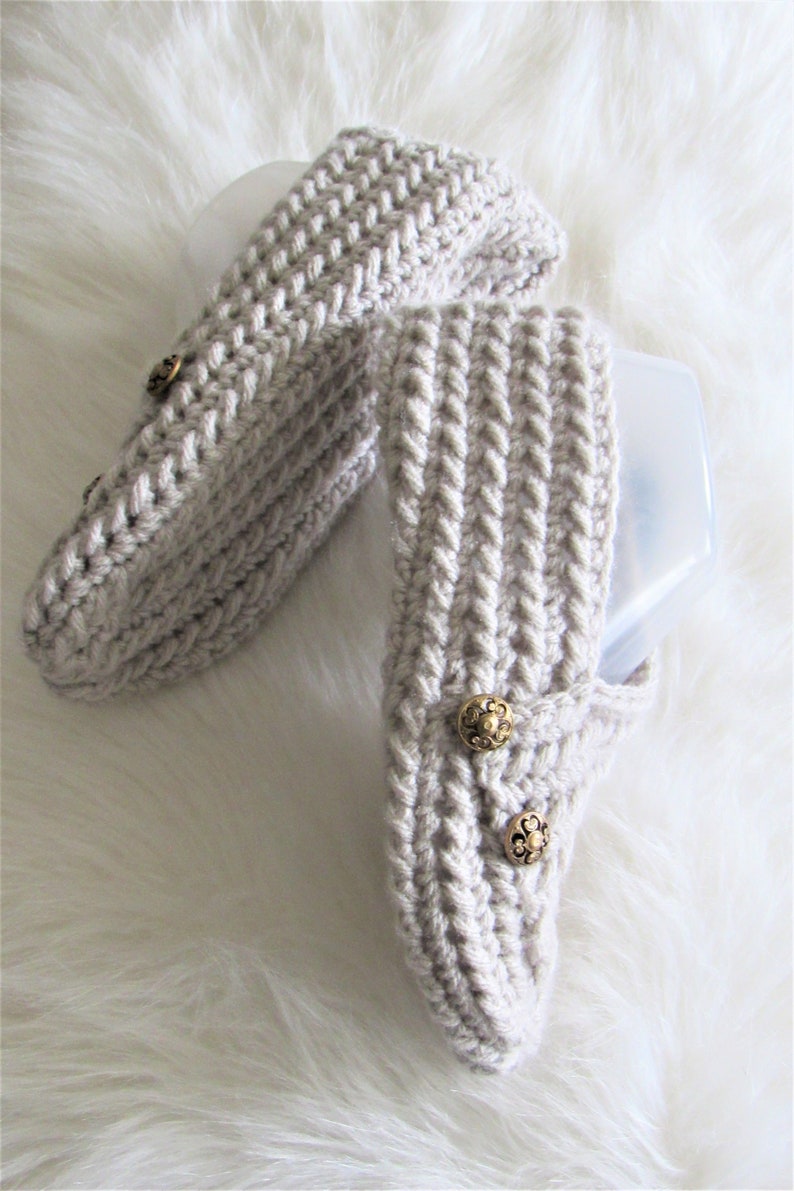 Crochet Slippers from a Rectangle, Crochet slipper pattern, in US sizes 5-10 image 3