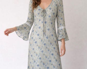 Plaza South Boho bloemen maxi-jurk blauw beige cottagecore strikkraag met klokmouwen