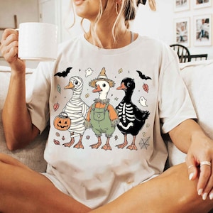 Skeleton Goose PNG, Funny Halloween Sublimation, Spooky Animal Clipart, Goose Skeleton Art, Creepy Cute Halloween Shirt Design, Gothic Bird