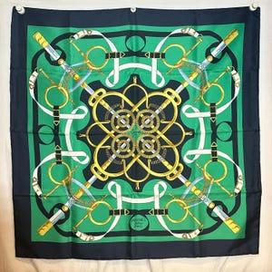 Pre-Loved Vintage Hermès &quot;Éperon d&#39;Or&quot; Silk Scarf – Designed by Henri d&#39;Origny | Equestrian Luxury Icon | 100% Silk Twill Carré