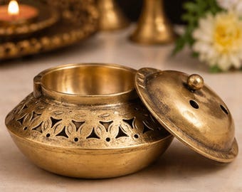 Quemador de incienso de latón antiguo con tapa, recipiente para incienso, taza tradicional Sambrani Dhuni para Pooja