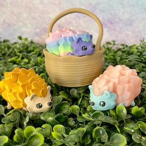 3d Printed Hedgehog Articulated Flexi Fidget Layers in Green Anxiety Relief
