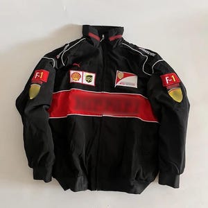 STYLE AUTO FERRARI 刺繍 レーシングジャケット Ferrari F1 モーターサイクル 刺繍 レーシングジャケット レッド