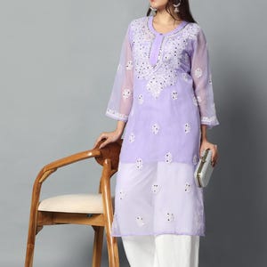 Lucknowi Chikankari Georgette Kurti: Hand Embroidered Calf-Length Tunic