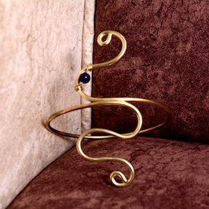 Armband Upper Arm Cuff Armlet Brass With a Lapis Lazuli stone spiral armband, Summer Wedding gift Item, Gold Women Jewellery, Gift for her