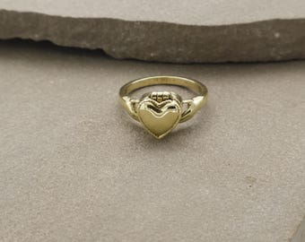 Gold Heart Locket Ring | Secret Compartment Ring | Vintage Love Ring | Romantic Gold Jewelry | Hidden Message Ring