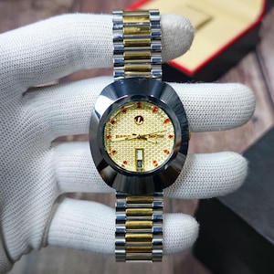 Vintage Style Rado DiaStar 11-Stone Automatic Watch | Men&#39;s & Women&#39;s Luxury Sapphire Crystal Timepiece with Date and Day | Jubilee Bracelet