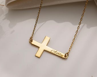 Collier croix personnalisé, pendentif croix gravé, bijou chrétien pour femme, cadeau de baptême personnalisé