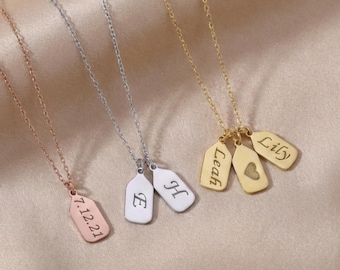 Collier avec pendentif gravé, Collier personnalisé avec plusieurs noms, Bijou personnalisé pour femme, Cadeau de Noël pour elle