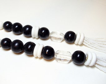 Perlen Halskette-1980 Bling-Vintage-30 Zoll - schwarz-weiß-Multistrand-Vintage Schmuck