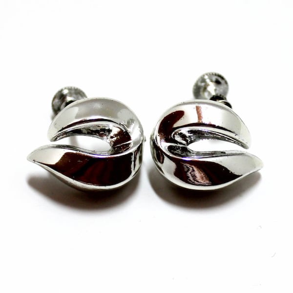 Lisner Screw Earrings- 1950s- Silver Swirls- Abstract Design- Vintage Lisner- Leaf Earrings- Costume Jewelry- Designer Jewelry