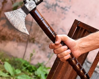 Hand-Forged Viking Axe: Damascus Steel Blade, Engraved Ash Wood Handle – Historical Display
