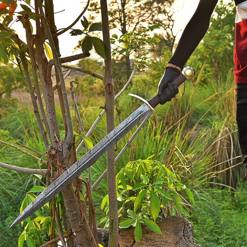 Handmade Damascus Steel Medieval Longsword: Leather Sheath, Cosplay Knight Sword image 5