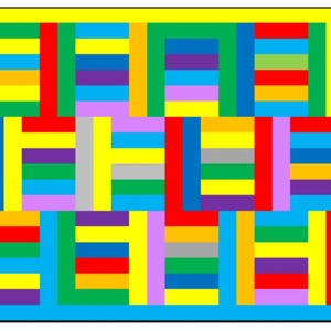 Könnte beinhalten: Ein rechteckiger Quilt mit einem geometrischen Gittermuster, das aus zahlreichen horizontalen und vertikalen Streifen in leuchtenden Farben wie Rot, Gelb, Grün, Blau, Lila, Orange und Hellgrau besteht, die in einem wiederkehrenden Blockdesign angeordnet sind.