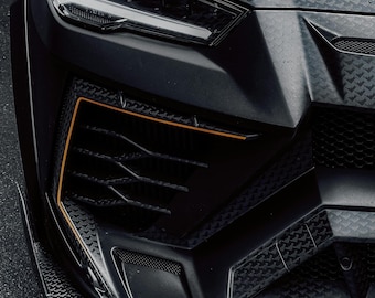 4K Luxury Supercar Front End Wallpaper