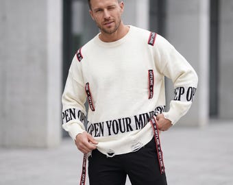 Jersey de punto extragrande para hombre / Jersey con estampado de letras y cintas / Top de estilo urbano con bordes desgastados