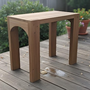 Plan budowy nowoczesnego stolika bocznego: plan samodzielnego wykonania prac stolarskich (pobierz plik PDF)