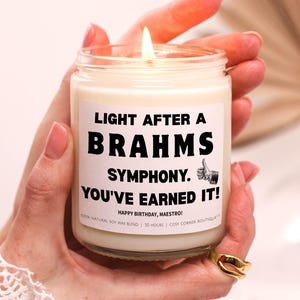 Duftkerze für Dirigent | Geschenk für Musik Dirigent | Orchester Spieler Geschenk | Licht nach einer Brahms Sinfonie. Du hast es dir verdient!