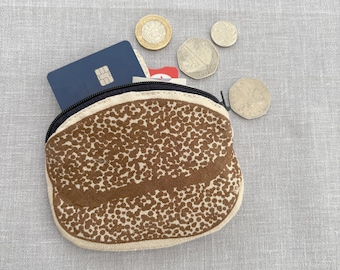 Coffee bean zip pouch : witty multipurpose screen printed purse