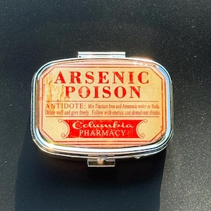 Återfyllningsbar vintage arsenikpillerdosa, ficka för resetabletter. Presenter till honom eller henne. Jul eller födelsedag, present till strumpor