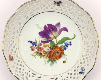 Decorative Bowl by Schumann Arzberg Bavaria – Floral Design with Reticulated Edge, 23 cm