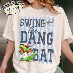 Camiseta retro de Tom Lizard SwingThe Dang Bat de Comfort Colors®, camiseta para mamá de campo de sóftbol, camiseta de béisbol de viaje, camiseta para mamá de sóftbol, camiseta para mamá de Disney
