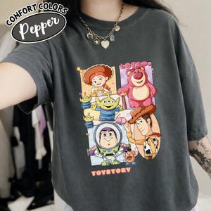 Camiseta retro Comfort Colors Disney Toy Story 1995, camiseta de Woody, Buzz Lightyear y Rex, Disney Pixar Fest, viaje de vacaciones familiares a WDW Disneyland