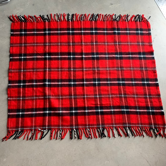 Red and black plaid blanket sale
