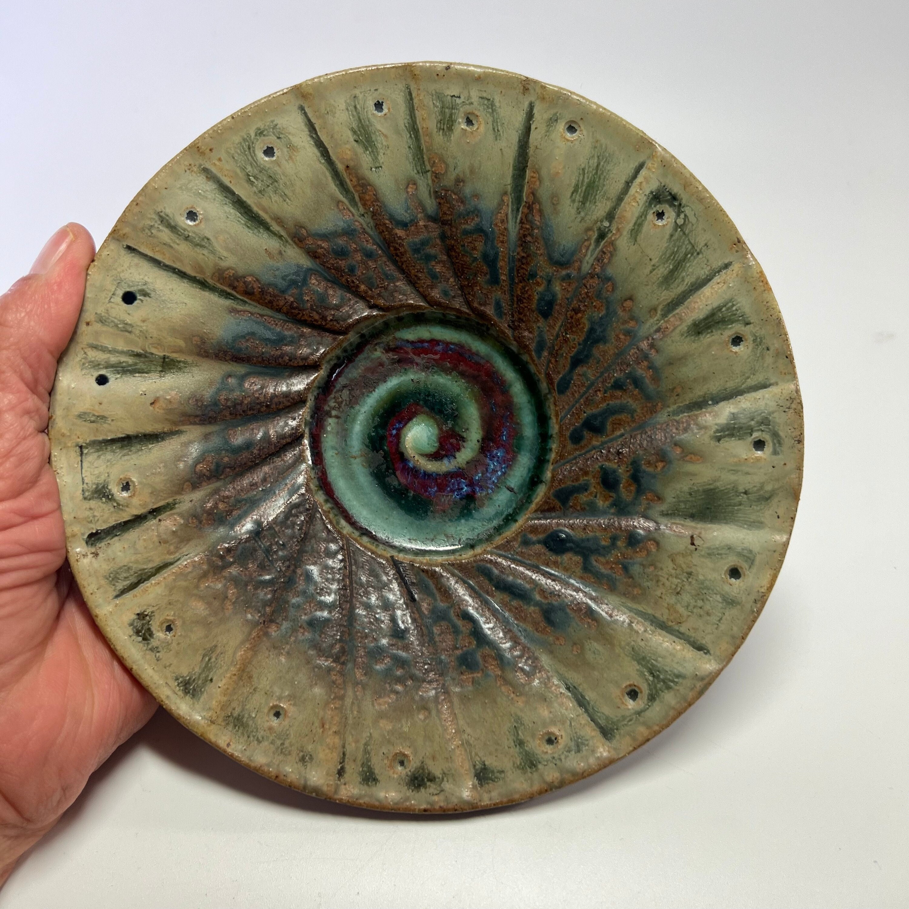 アート陶器プレート：渦巻き模様の小物入れボウル、7インチ - Etsy 日本